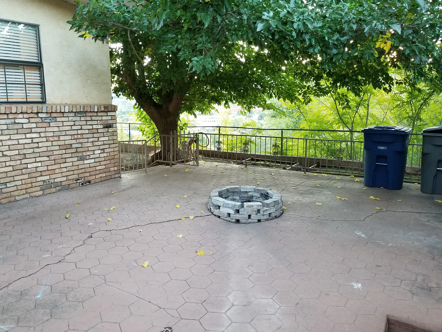 2 bed, 1.5 bath, 2080 sqft, $2,350 — Photo 3