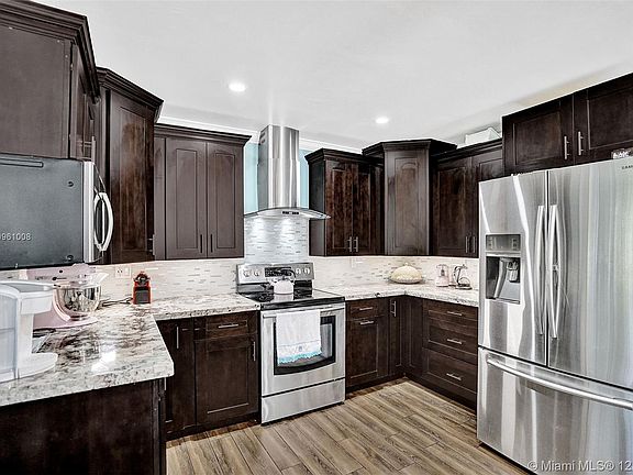 3rd image of 3526 NW 73rd Way