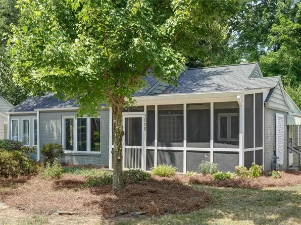 1005 Pamlico Dr, Greensboro, NC 27408