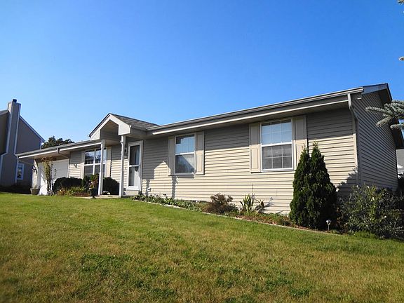 2nd image of 4476 W Thorncrest Dr