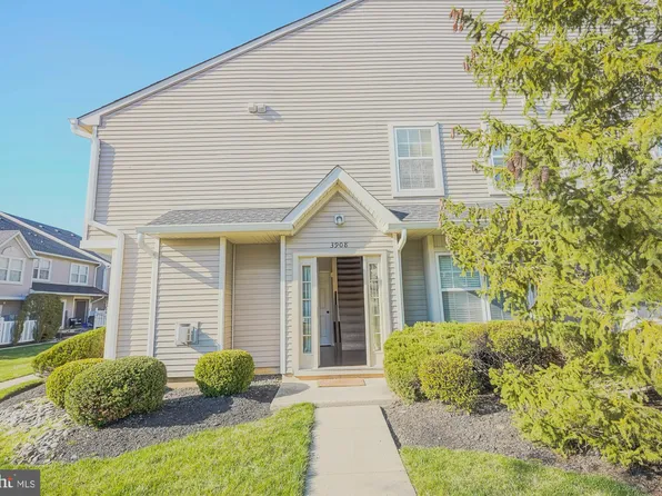 3908 Grenwich Ln, Mount Laurel, NJ 08054