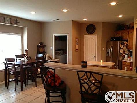 4th image of 12925 Hurricane Ln