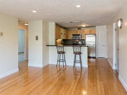 2nd image of 79 Florida St APT 9