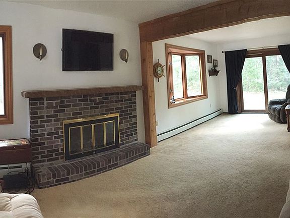 2nd image of 304 Fernwood Dr