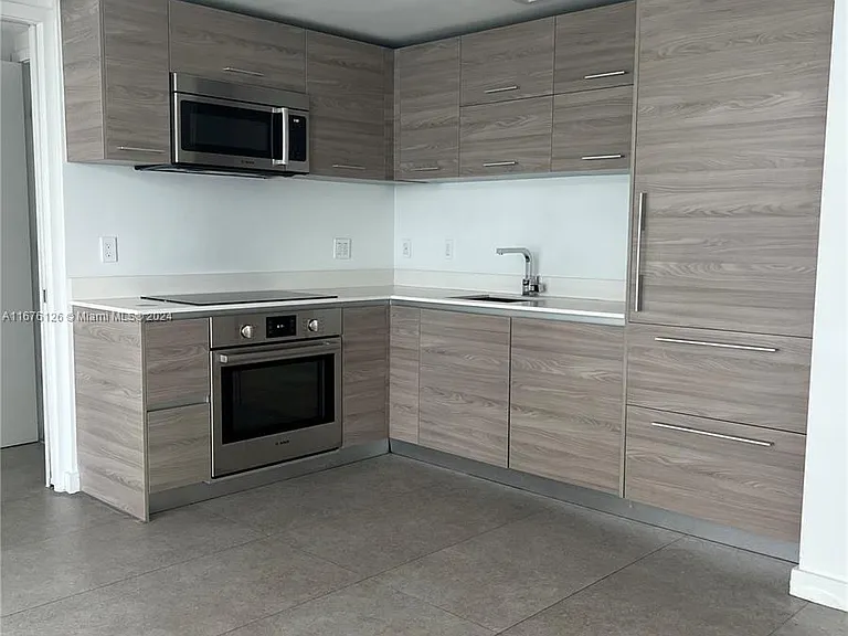 1300 S Miami Ave #18 — Photo 19
