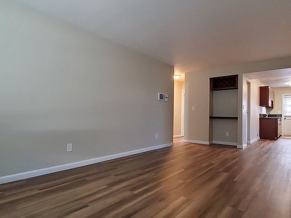 3rd image of 340 5th Ave APT D