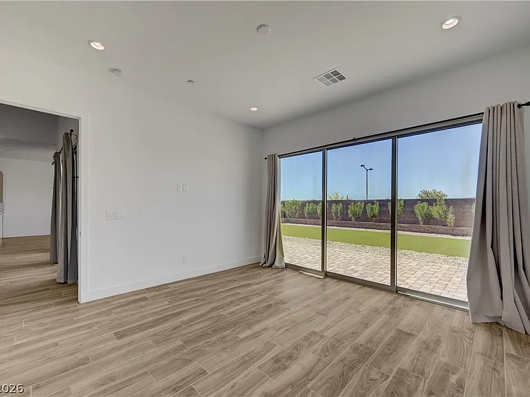 11803 Giroma Ave — Photo 20