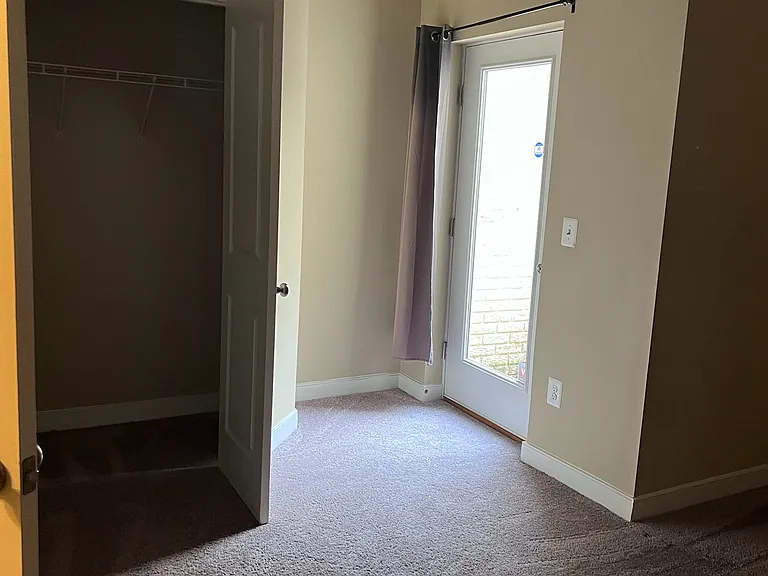 109 Saginaw Dr — Photo 7