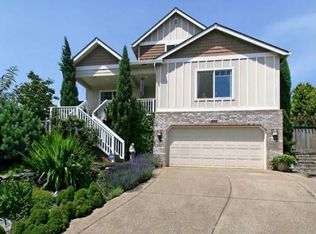 996 SW Tomahawk Pl, Dundee, OR 97115