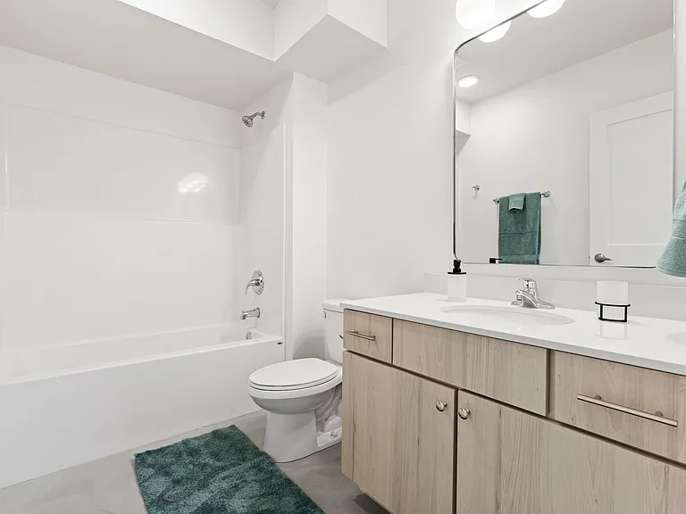 1268 N Locust St #13 — Photo 8