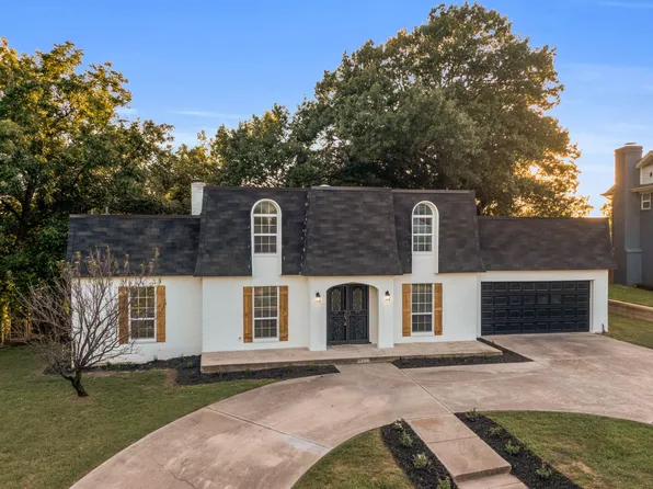 4220 Dawn Dr, Benbrook, TX 76116