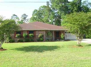 20 Robinhood Ln, Lumberton, TX 77657