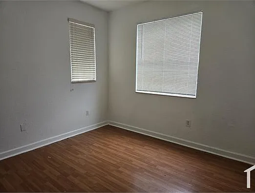 2460 SE 16th Ter #100 — Photo 10