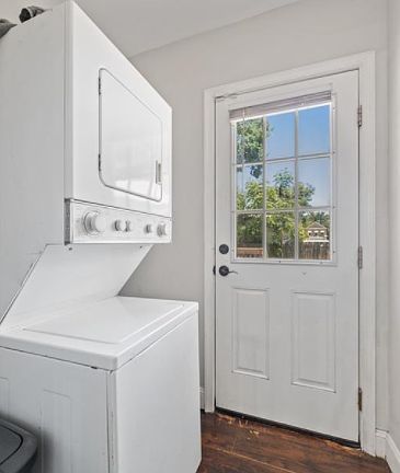 5th image of 1909 Camden Ave