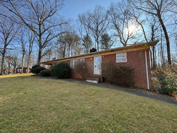 5804 Elkin Hwy, North Wilkesboro, NC 28659