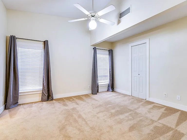 1119 Kenwood Dr — Photo 13