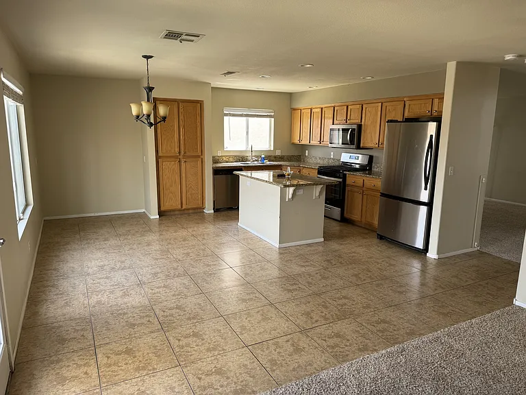 1652 Sand Canyon Dr — Photo 6