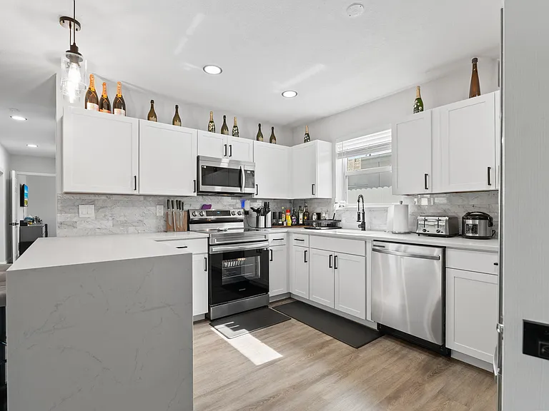 2820 SW 4th St — Photo 20
