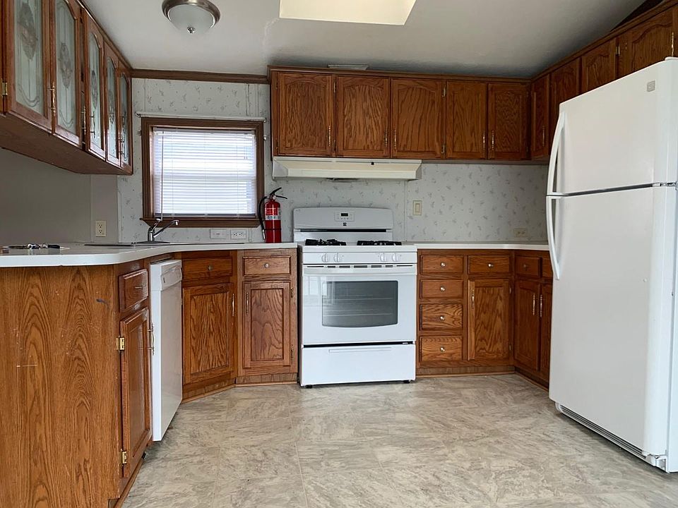 1st image of 6811 Cherrywood Dr