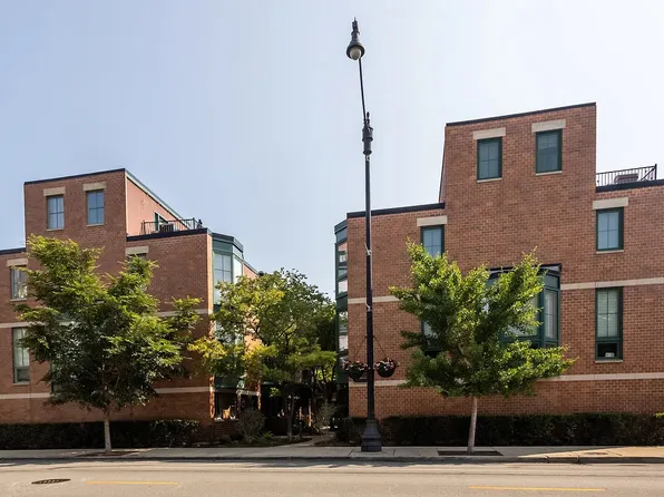 2707 N Lincoln Ave APT R, Chicago, IL 60614