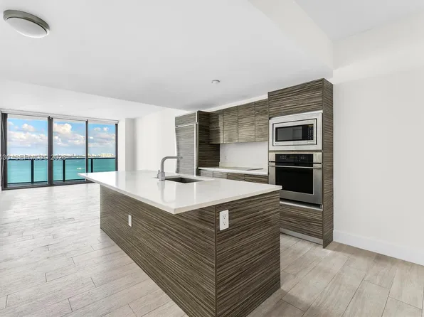 460 NE 28th St APT 1803, Miami, FL 33137