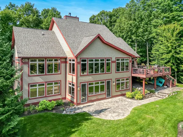 8201 W Amber Lake Rd, Lac Du Flambeau, WI 54538