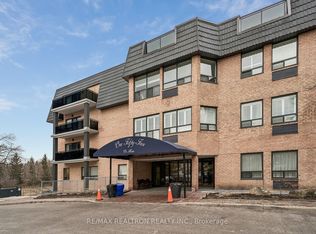 Heritage North, Newmarket, ON L3Y 8C2