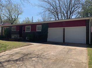 9615 W 9th St N, Wichita, KS 67212