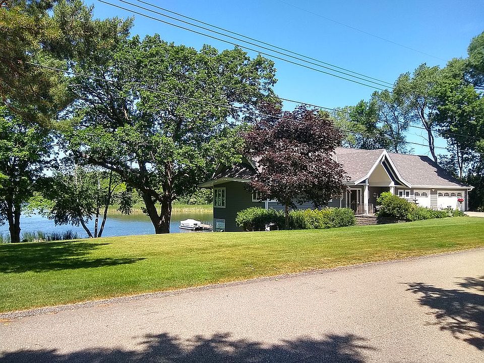 2nd image of 6960 Utica Ln