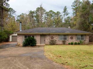 335 Angleridge Dr, Brookeland, TX 75931