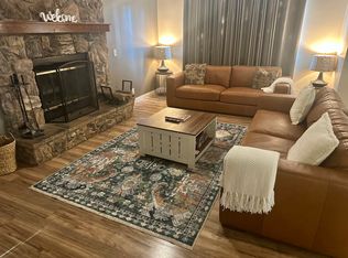 1118 N Las Posas Ct, Ridgecrest, CA 93555