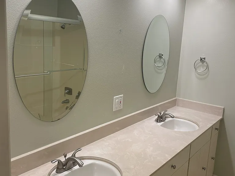 1611 Parkwood Dr — Photo 14