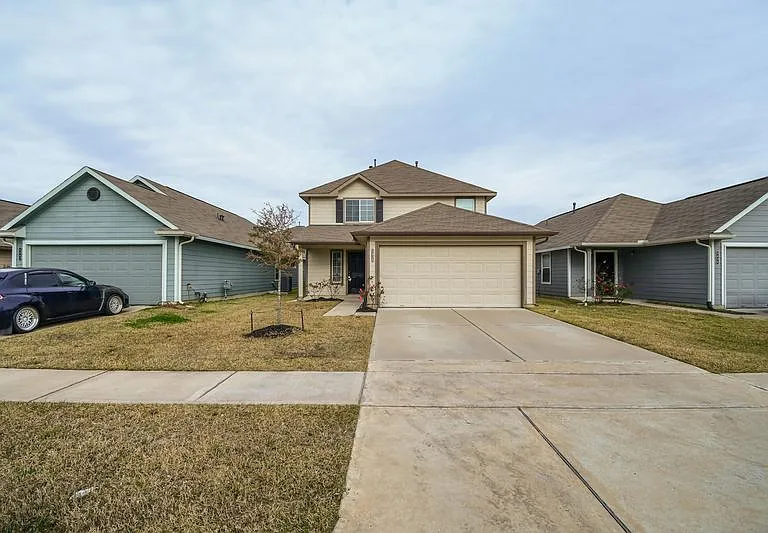 5438 Plantation Forest Dr — Photo 1