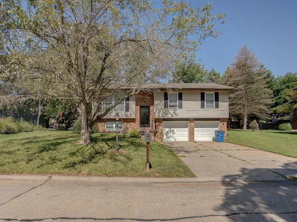 105 Big Bend Blvd, Swansea, IL 62226