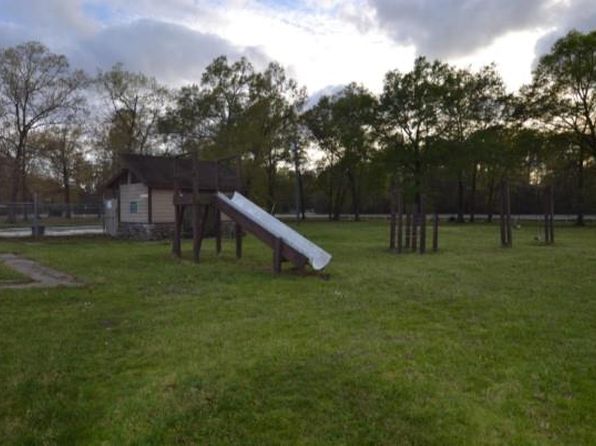 340 Windwood Dr, Livingston, TX 77351