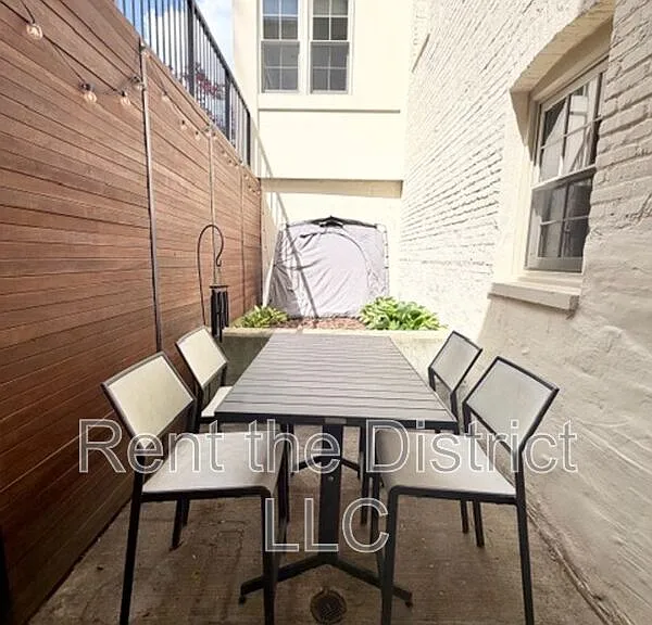 2926 Porter St NW #107 — Photo 14