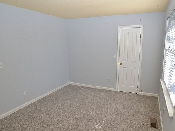 5th image of 536 Vera Ave