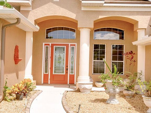 4th image of 4707 Alamanda Dr