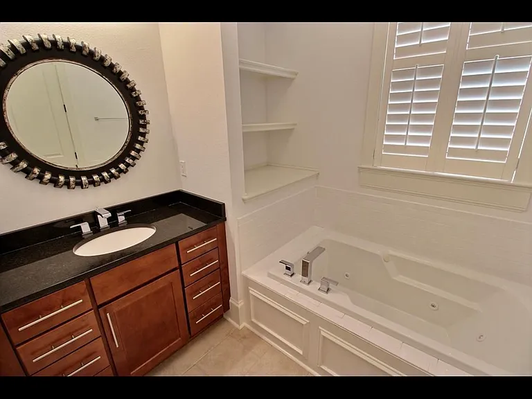 107 Butterfield St — Photo 13