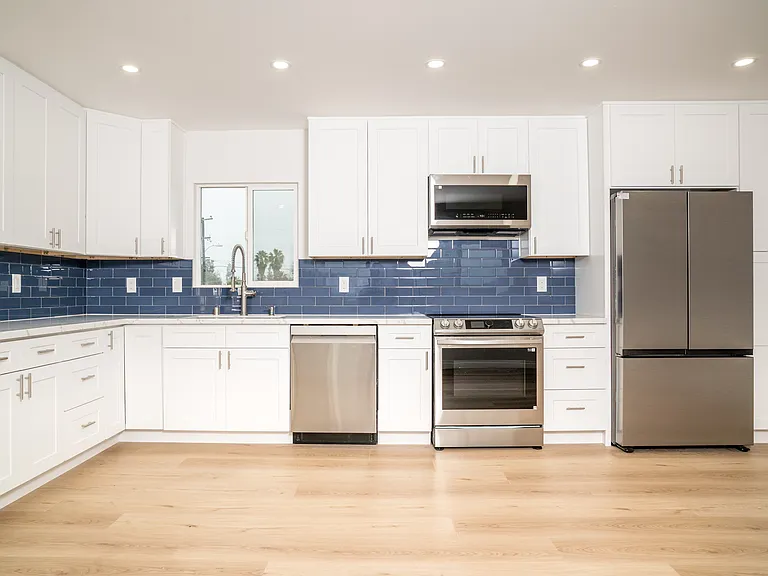 5203 Nutmeg St — Photo 3