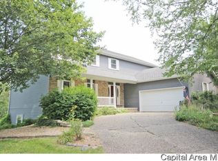 3917 W Bluffs Rd, Springfield, IL 62711