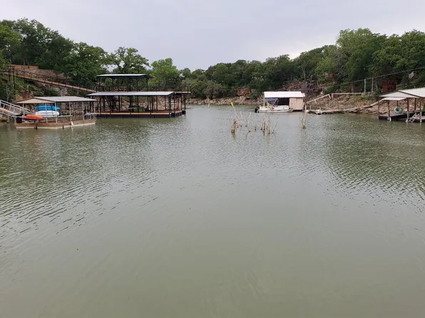 1440 N Lakeview Dr, Palo Pinto, TX 76484