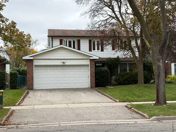 19 Glendower Cir, Toronto, ON M1T 2Y9
