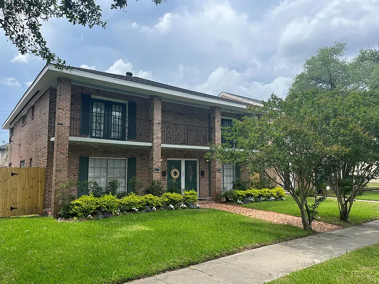 5874 Canal Blvd — Photo 2