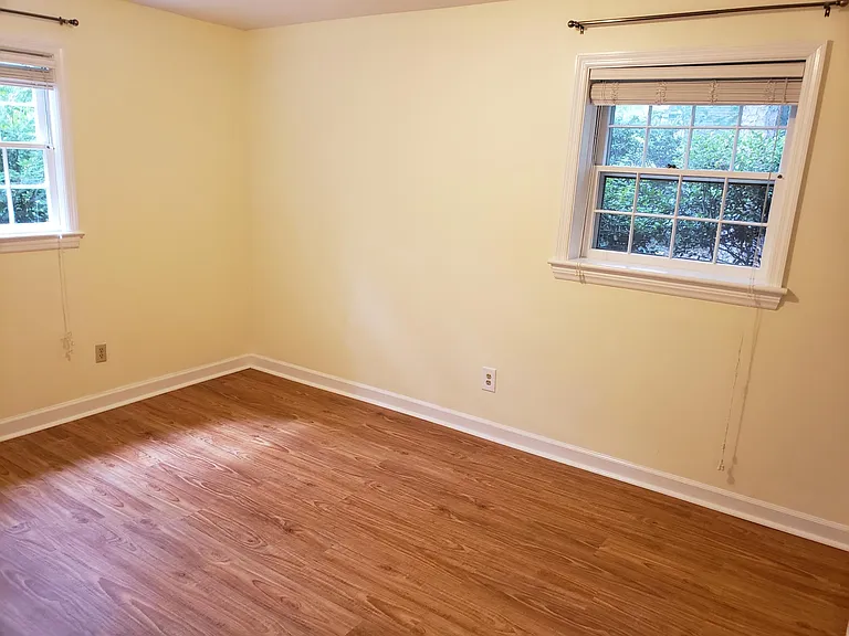 1208 Glen Eden Dr #2 — Photo 6
