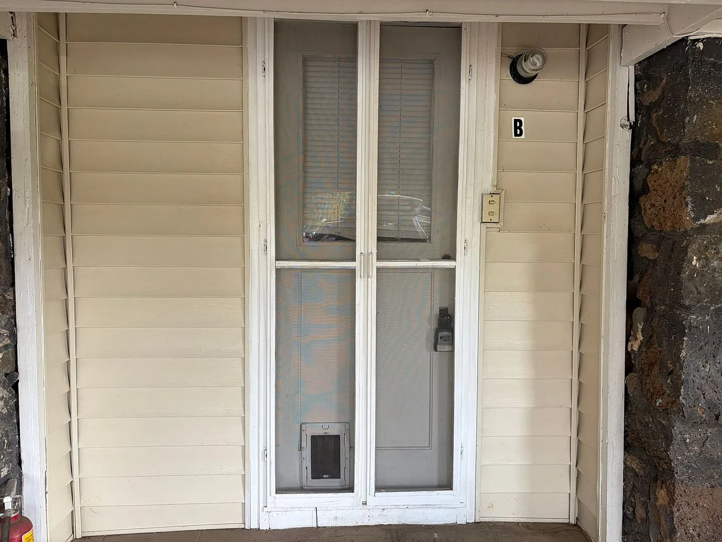 Furnished Ground-Level 1BD/1BA with Tandem Parking Steps from UH Mnoa (Unit #B) — Photo 4