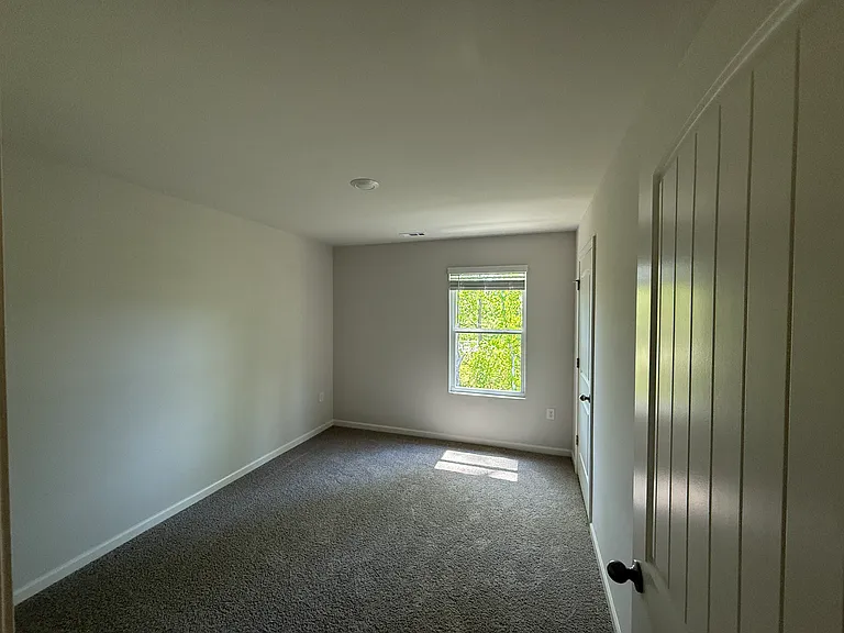 126 Hughes Place Dr — Photo 28