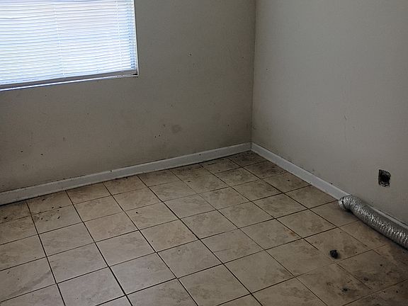 5th image of 2908 W Mallory St