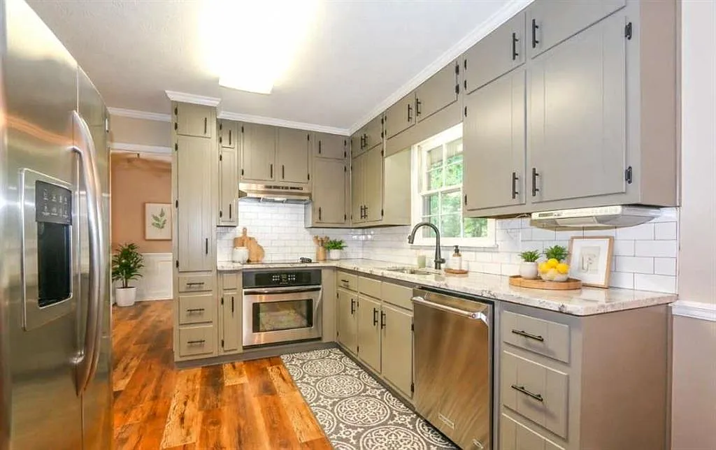 4 bed, 3.0 bath, $2,450 — Photo 3