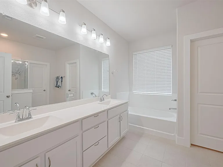 200 Catalina Cove Dr — Photo 26